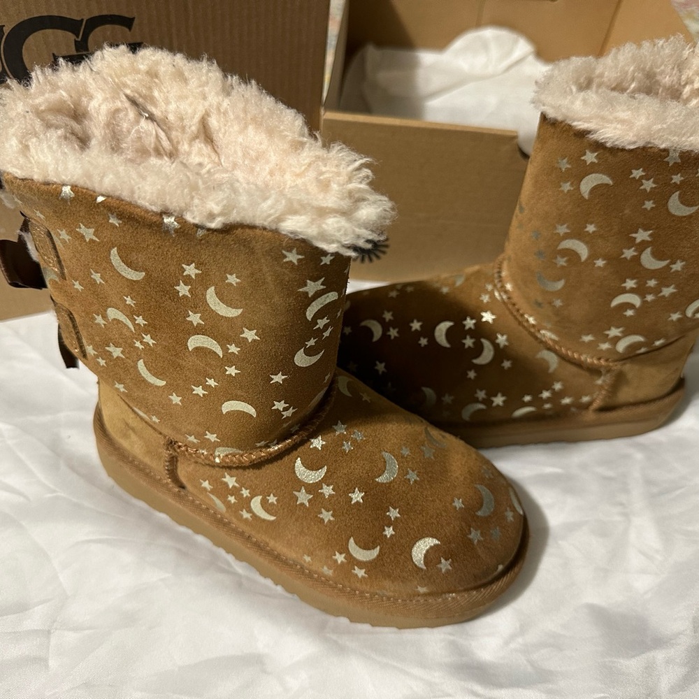 UGG Girl Boots used and taken care of ❤️